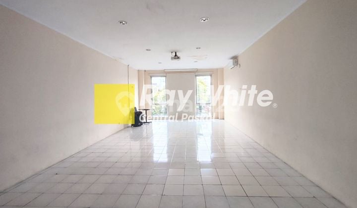 Ruko 3 Lantai di Naripan Kota Bandung