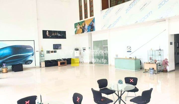 Ruang Usaha Untuk Kantor Dan Eks Showroom di Soekarno Hatta Bandung