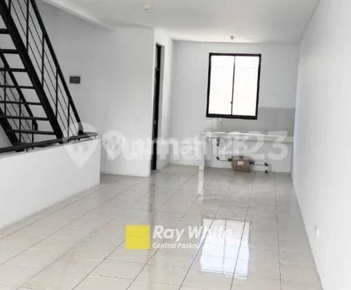 Rendeng Shop House in New Parahyangan City