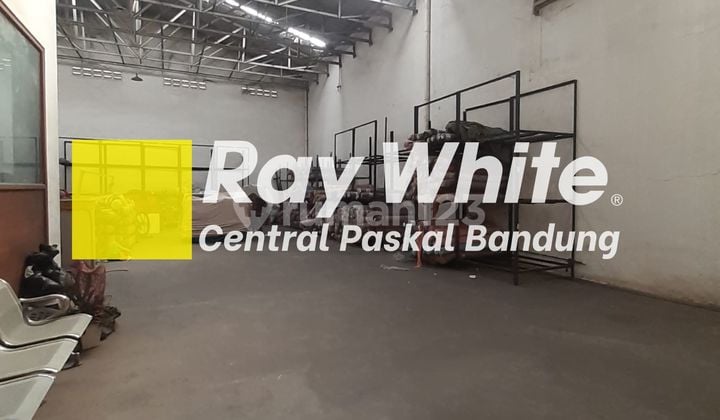 Holis Warehouse Cigondewah Bandung