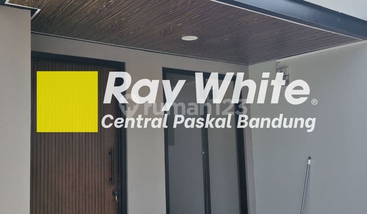 Rumah Minimalis Baru di Mainroad Taman Kopo Indah 2 Patung Kuda