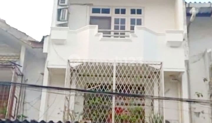 For Sale 4-Storey Shop House in Taman Duta Mas, West Jakarta Area