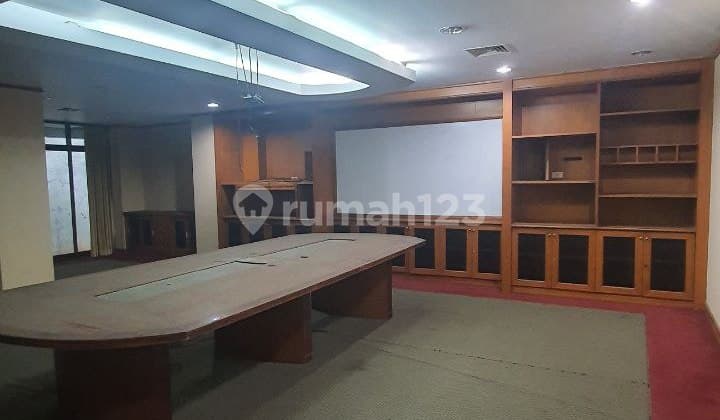Sewakan Gedung Menteng Cocok Klinik/ Bank/ Kantor Jalan Utama Dekat Hi Ring 1