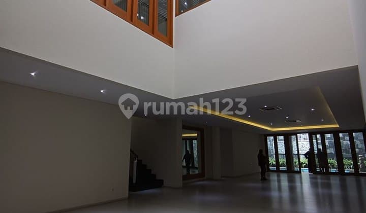 Lm0068 Menteng Asri Comfortable Strategic House Luxurious Interior