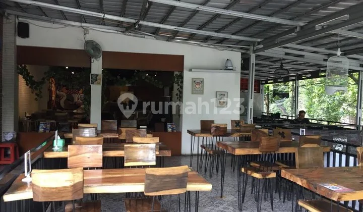 Disewakan Tempat Usaha di Menteng Lokasi Strategis Disewakan Tempat Usaha di Menteng Lokasi Strategis