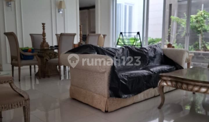 Rumah Menteng Siap Huni Dekat Grand Indonesia