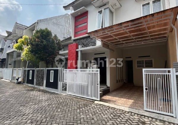 Rumah Modern Minimalis Full Furnished di Borobudur, Lowokwaru Malang