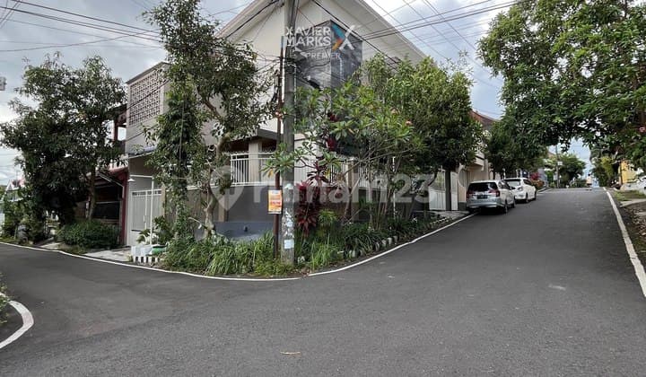 Rumah Modern Baru Renovasi Open Space di Tidar, Malang