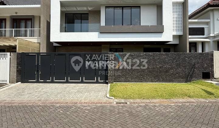New Modern Gress Design House in Private Cluster Araya Golf, Blimbing, Malang City