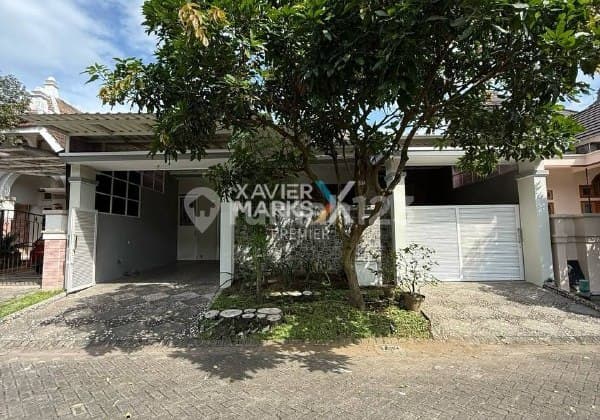 Rumah Kualitas Premium di Boulevard Cluster Golf Kota Araya, Malang