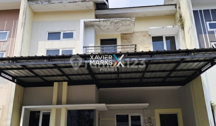 Rumah Minimalis 2 Lantai di Daerah Ampeldento, Pakis Malang
