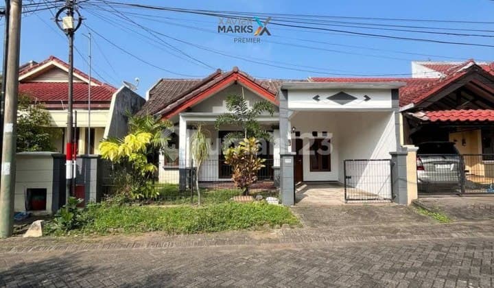 Rumah Terawat Siap Huni Row Jalan Lebar di Araya, Blimbing Malang