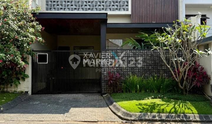 Rumah Design Modern di Perumahan Istana Dieng, Dieng Kota Malang