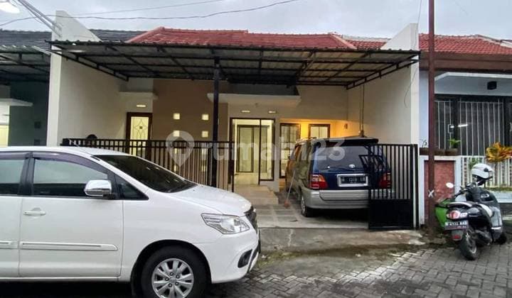 Well-Maintained Affordable 2-Bedroom House Ready to Occupied on Ikan Ikan Street, Lowokwaru, Malang