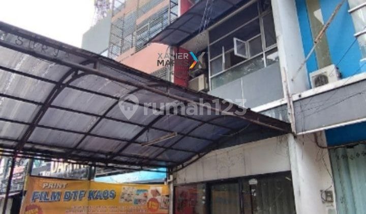 Strategic 3-Story Shophouse at Zero Langsep Main Road, Klojen Malang