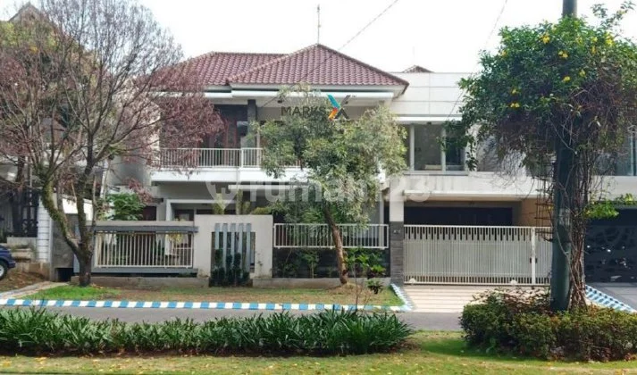 Rumah Mewah di Boulevard Araya, Blimbing Malang