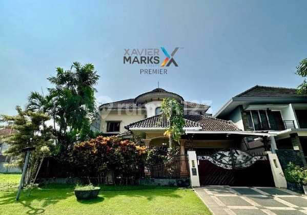 Rumah Mewah 2 Lantai di Main Road Araya, Blimbing Kotamadya Malang