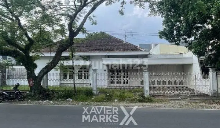 Rumah Mewah dan Terawat Lokasi Strategis di Poros Jalan Raya Tidar Atas, Sukun Malang
