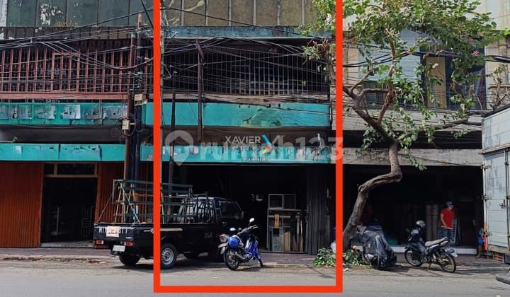 Ruko di Pusat Bisnis Poros Jalan Gatot Subroto, Klojen Kota Malang