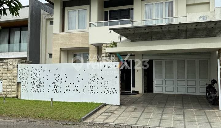 Rumah Mewah Full Furnish di Boulevard Cluster Golf, Kota Araya Malang