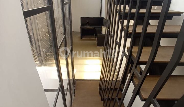 Rumah Konsep Industrial Murah diCiganjur Jagakarsa Jakarta Selatan