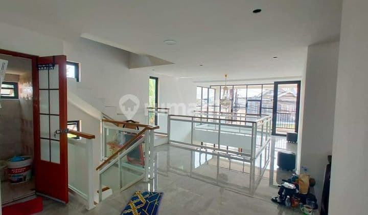 Ruang Usaha Harus Terjual di Jalan Utama Pondok Aren