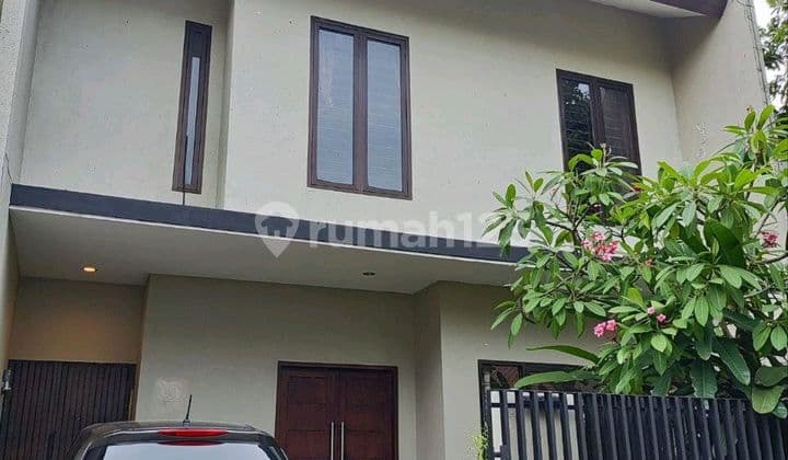 Rumah Bagus 2.5 Lantai Di Perumahan Puri Gading Dekat Tol Jatiwarna Bekasi