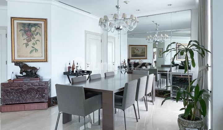 Apartemen Four Seasons Residences 3 Kamar Tidur Furnished Bagus