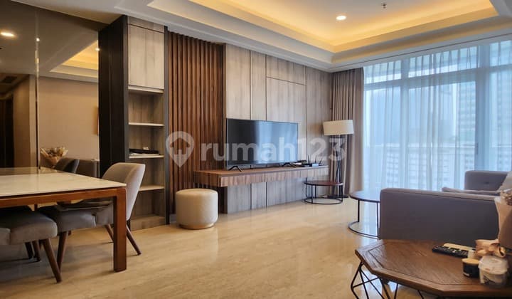 Disewakan Apartemen Strategis South Hill 2 Br 87 Sqm Furnished