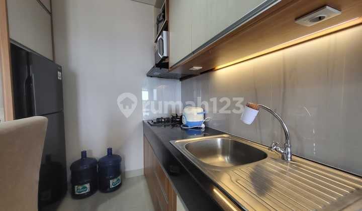 Apartemen Trivium 2Br Bagus dan Nyaman di The Suite Tower