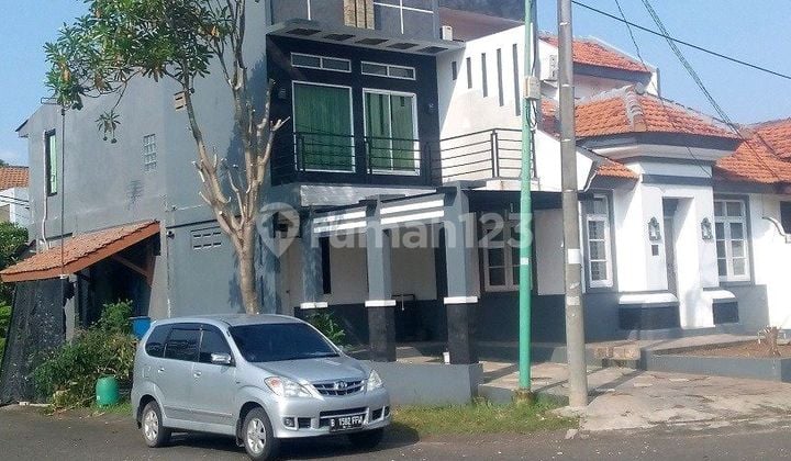 Rumah Hook Disewakan Lembah Hijau Lippo Cikarang