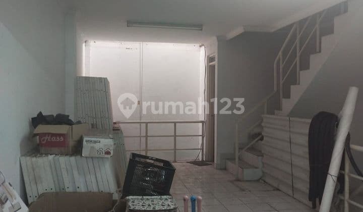 Disewa Ruko Lodan Center Siap Pakai