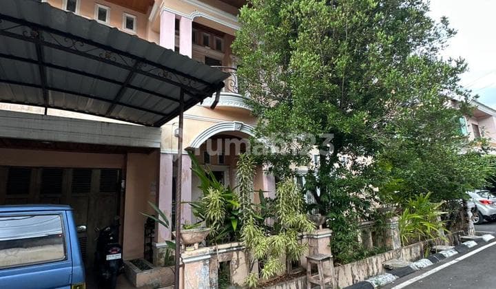 Dijual Rumah Mewah 2 Lantai Semi Furnish - Komp. Catalya, Panakkukang