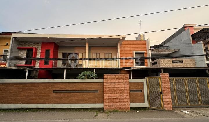Dijual Rumah 2 Lantai Semi Furnish dan Siap Huni di Jl. Ance Dg. Ngoyo - Makassar
