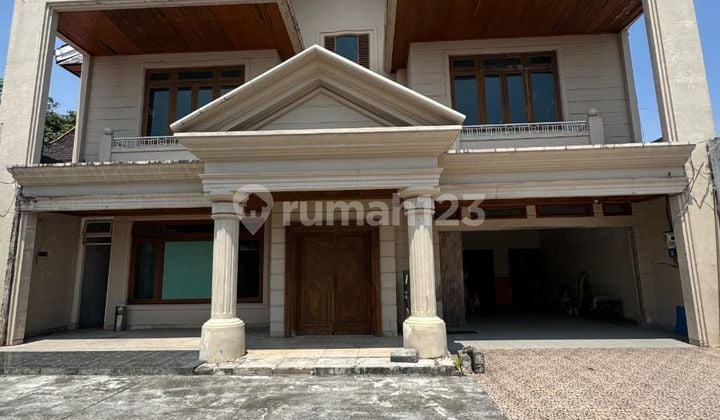 For Quick Sale: Luxury Fully Furnished House on Sunu Street - Makassar