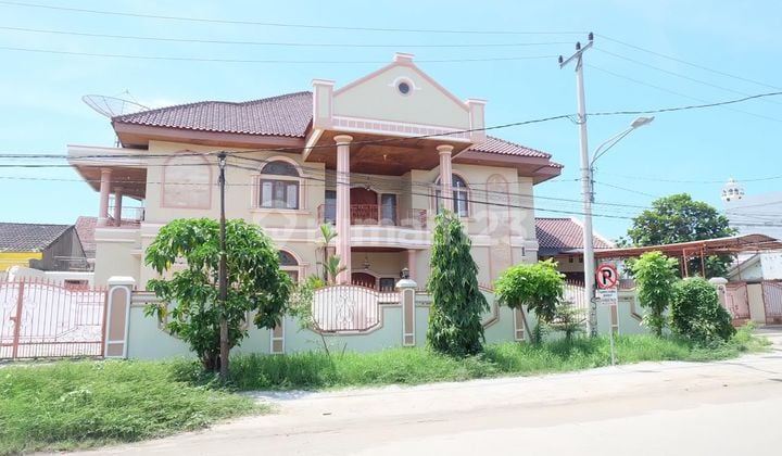 Dijual Rumah Mewah Full Furnish di Jl. Yusuf Dg. Ngawing - Makassar