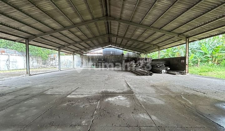 Disewakan Gudang semi terbuka ex pabrik berikut lahan parkir terbuka di Jalan Lodan Raya, Jakarta Utara