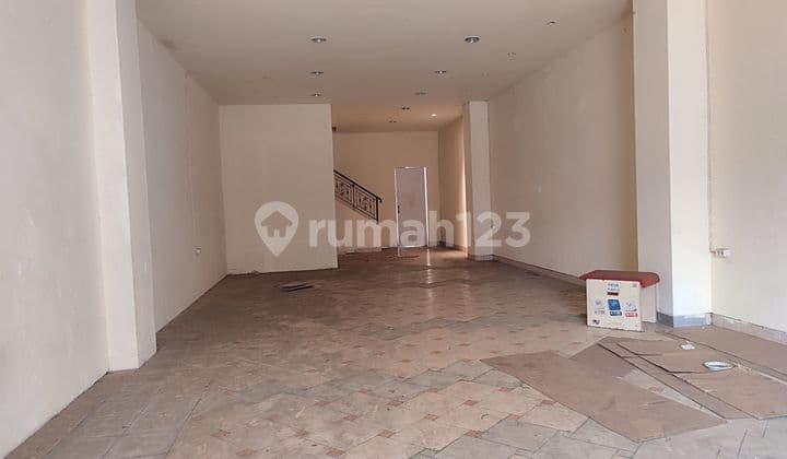 Ruko 3½ lantai di jl. Pemuda - Rawamangun, daerah komersil