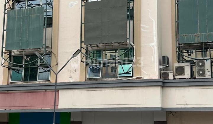 Ruko Mangga Dua, Jakarta Barat, Lift 1,5ton, siap pakai, traffice ramai