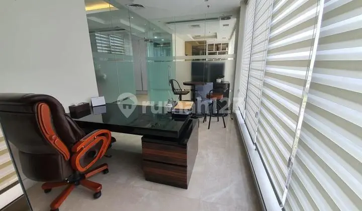 Office Gold Coast Tower Eiffel, Low Zone Siap Pakai.