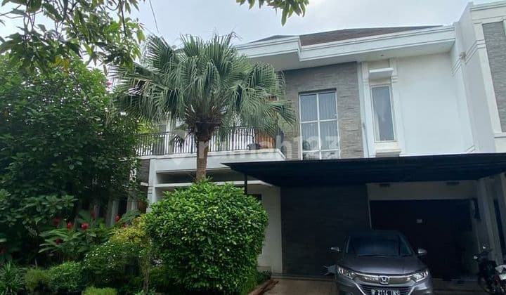 2-Story House Renovated in Mampang Prapatan, South Jakarta