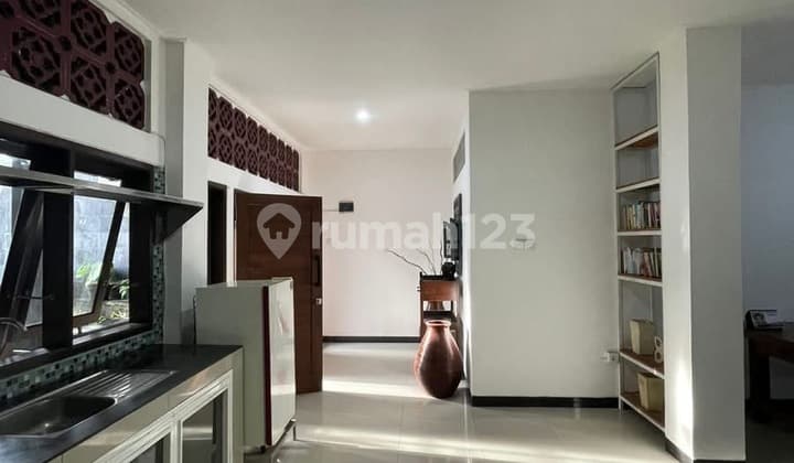 Rumah Semi Furnish Dekat Pantai Sanur Dan Icon Mall