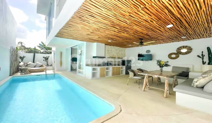 Villa Santorini Deangan Konsep Holiday Home Cocok Untu Invstasi