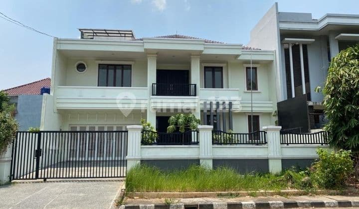 Rumah 2.5 lt Mewah di Meruya. Strategis, Akses Tol. Kondisi Sangat Bagus