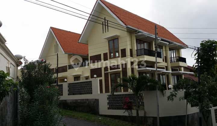 Rumah Baru Gress Di Bukitsari, Banyumanik, Model Unik Vintage