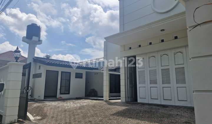 Rumah Bagus 1 Lantai Di Tengah Kota, Siap Pakai