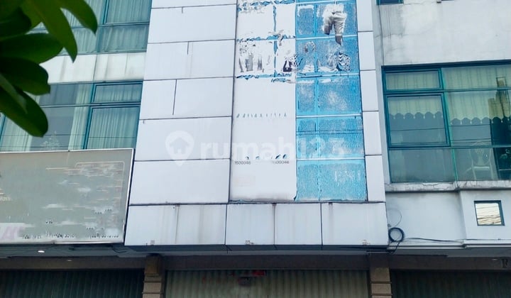 Ruko 3 Lt Di Jl. Gajahmada, Tengah Kota, Siap Pakai, Strategis