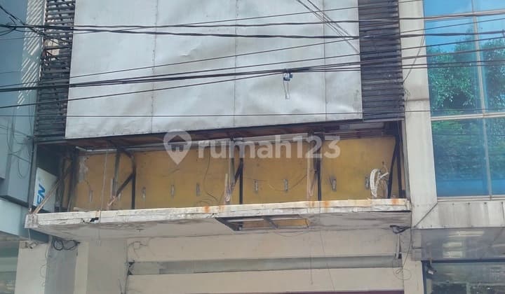 Ruko 2.5 Lantai Di Sultan Agung, Parkir Luas, Ramai Strategis