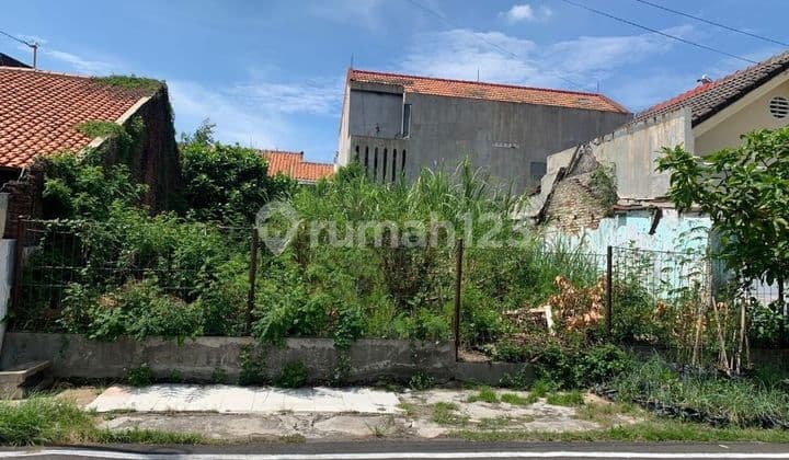 Land 177 m² in Halmahera, East Semarang, Wide Road