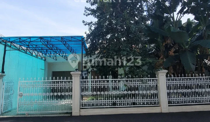 Rumah 1 Lantai Hook di Kompleks Tanah Mas Jakarta Timur R2359